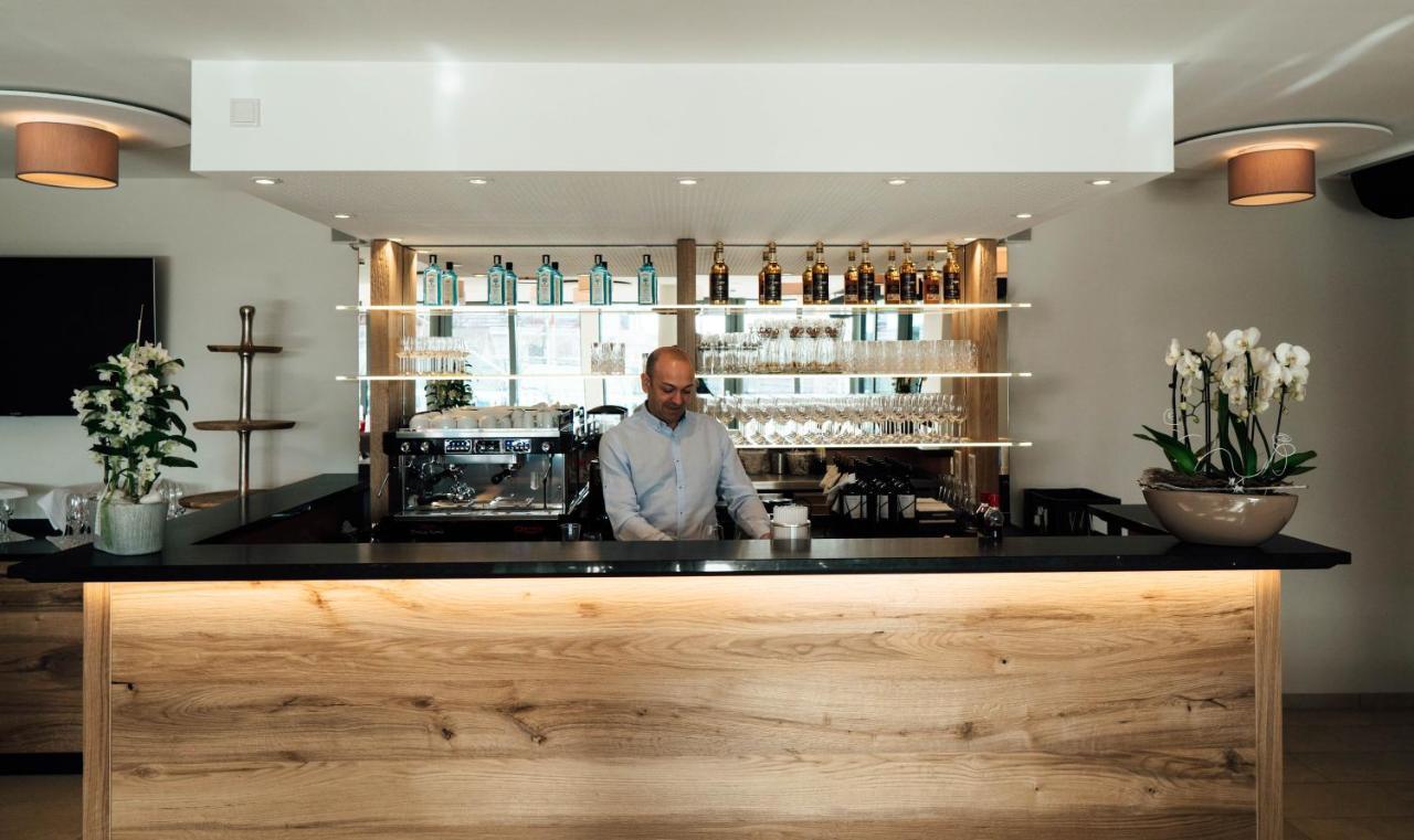 Rossano Boutique Hotel & Ristorante Sachsen bei Ansbach Eksteriør bilde